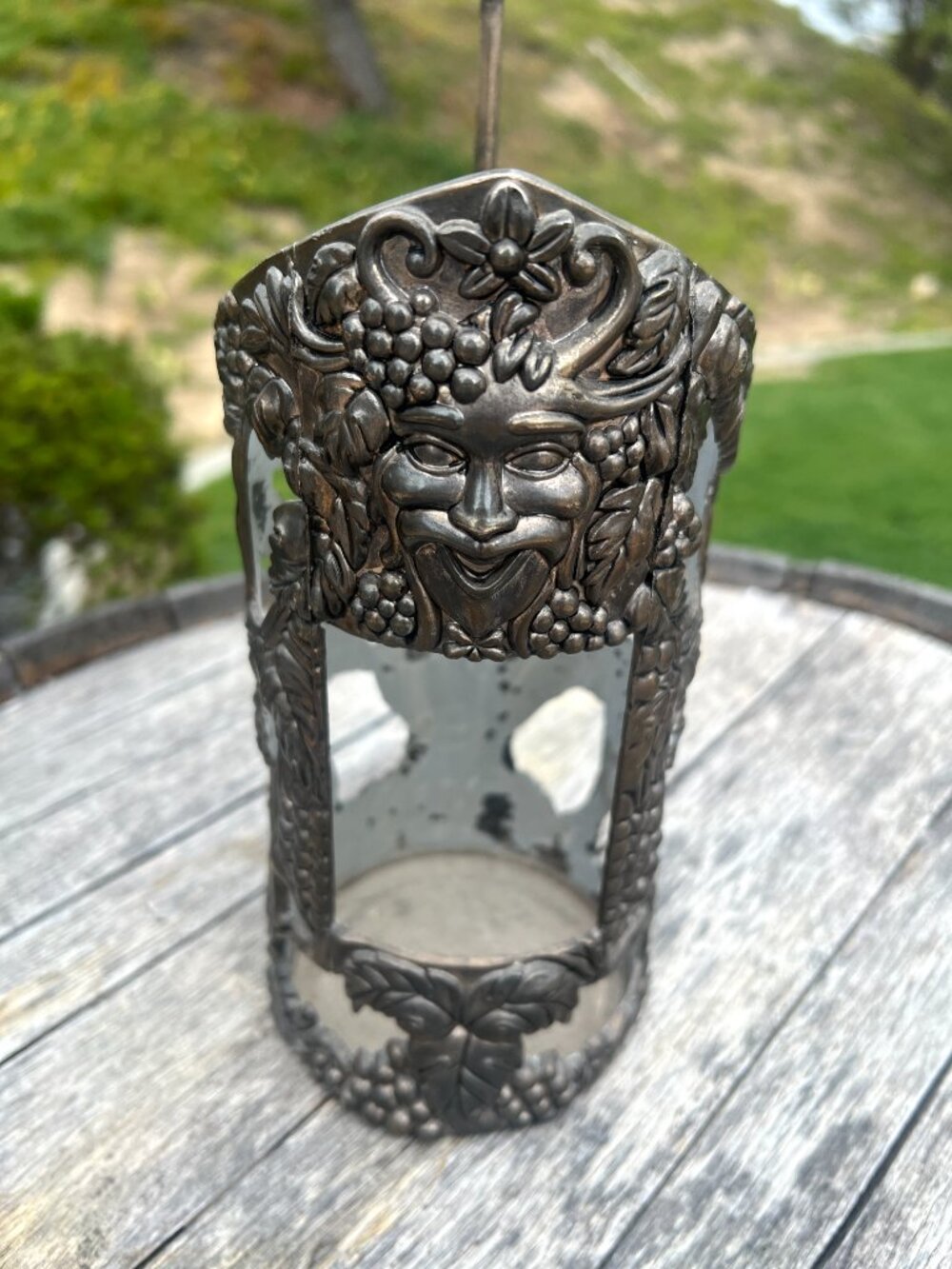 Vintage Bacchus Grapevine Metal Wine Bottle Holder - Metal